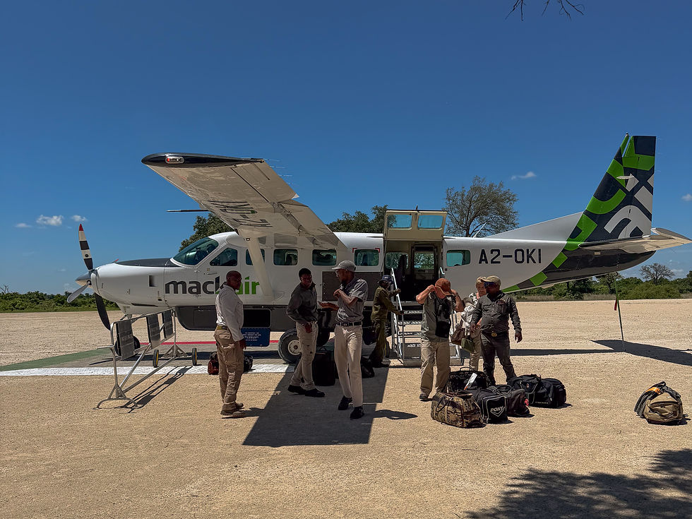 botswana-safari-fly-in-safari-mackair-flugzeug-chopper