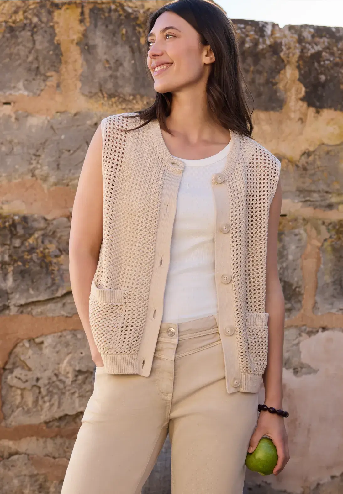Vest met ronde hals in gehaakte look Cecil