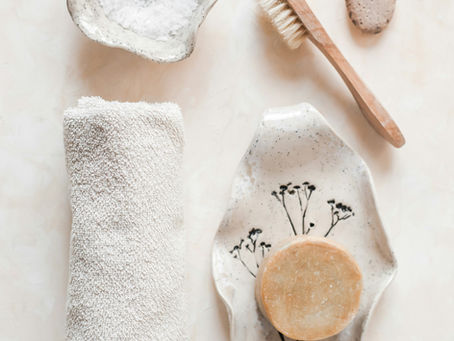 Summer Bathing Tips to Soothe Heat Irritation