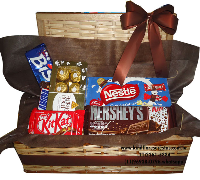 Entrega de Cestas de Chocolate no Alto de Pinheiros (11) 2361-5884
