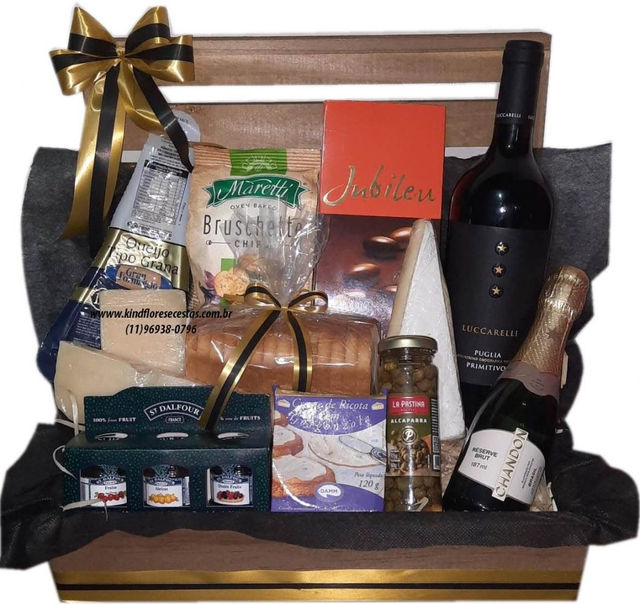 Cestas de Queijos e Vinhos na Vila Celeste 11 2361-5884/ (11)96938-0796 WhatsApp