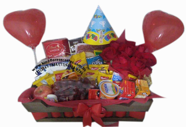 Cestas de Aniversario no Alto do Pari 11 2361-5884/ (11)96938-0796 WhatsApp