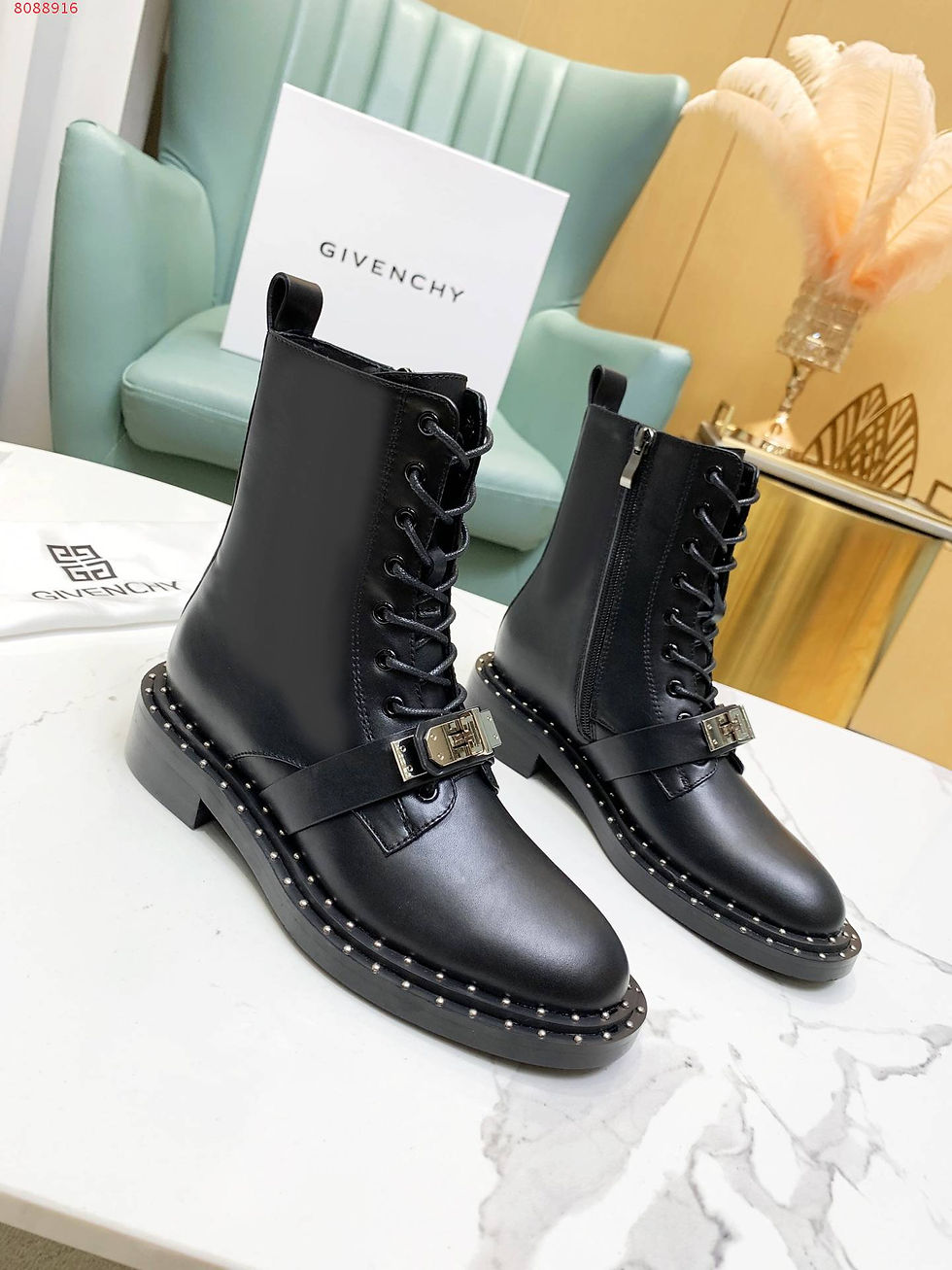 Women’s boots