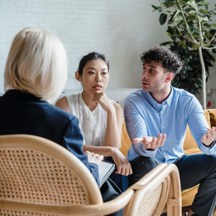 5 Effective Strategies for Difficult Conversations During Divorce