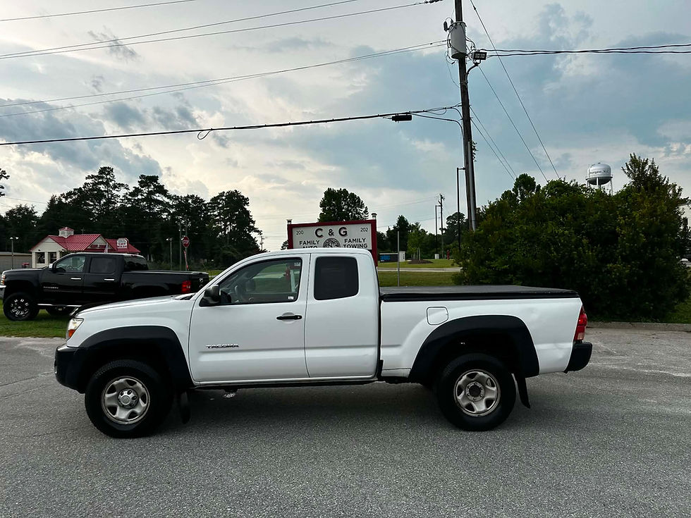 Thumbnail: 2008 Toyota Tacoma 4x4 LOW MILES! ONLY 79,xxx! Asking $12,499!