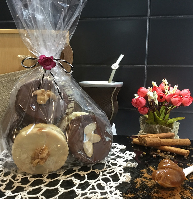 Argentinian Style Alfajores