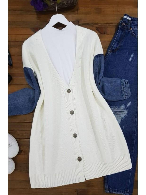 Thumbnail: White button-front cardigan with blue jeans