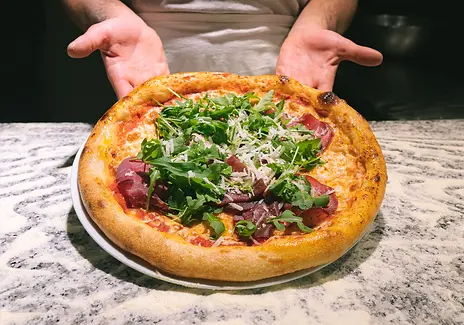 PizzaIn2-9-1.webp
