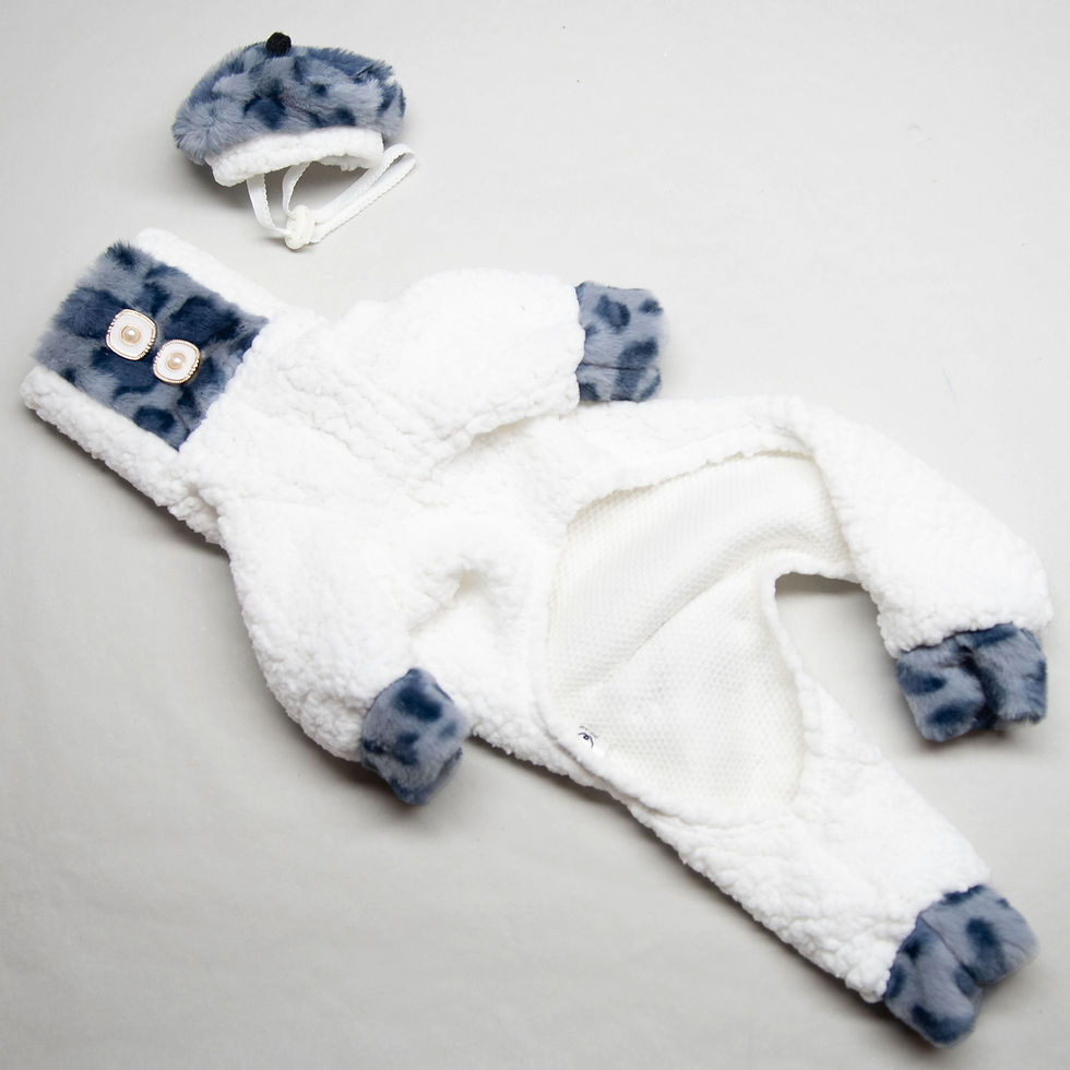 Miniature : Ensemble Look français une-pièce en sherpa et fausse fourrure avec un béret
