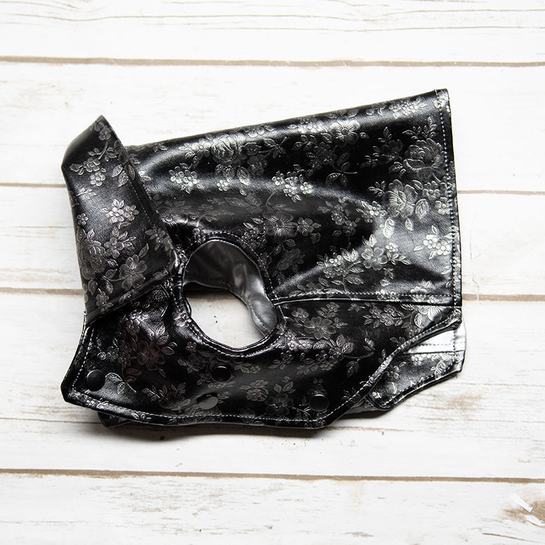 Miniature : Veste en faux cuir charbon à motifs fleuris argentés pour chiens ou chats