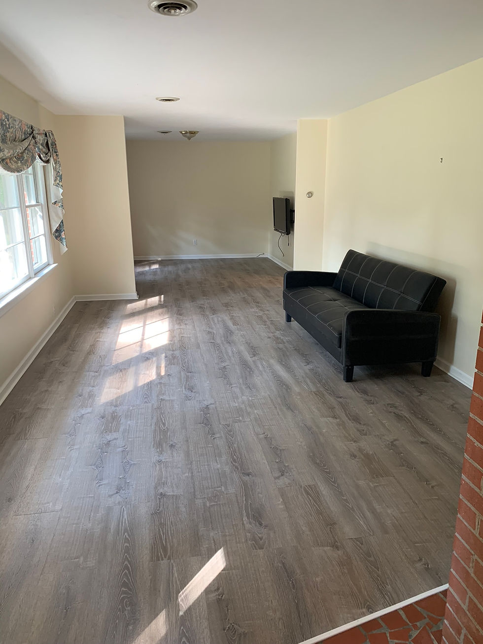 Thumbnail: 207 Mill Neck Road