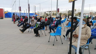 Minsa suspende vacunación de adultos mayores con seguro privado