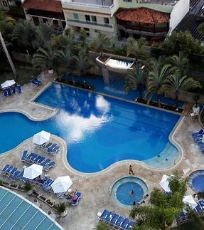 PISCINA.jpg