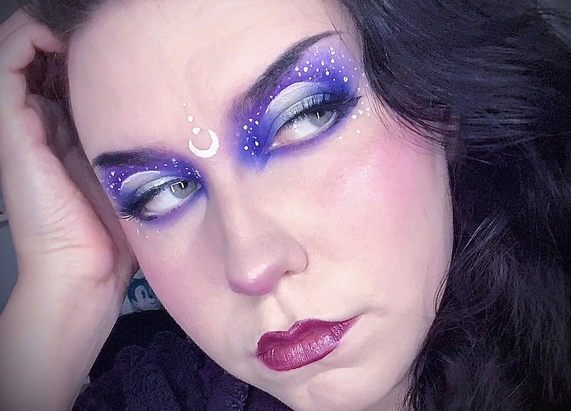 Colorful Editorial Halo Eye Makeup with Full Glam