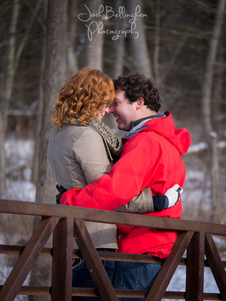 Niagara Winter Engagement Photos