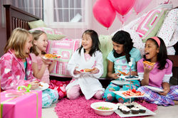 sleepover-154946814-59b7fdf0c412440010a5