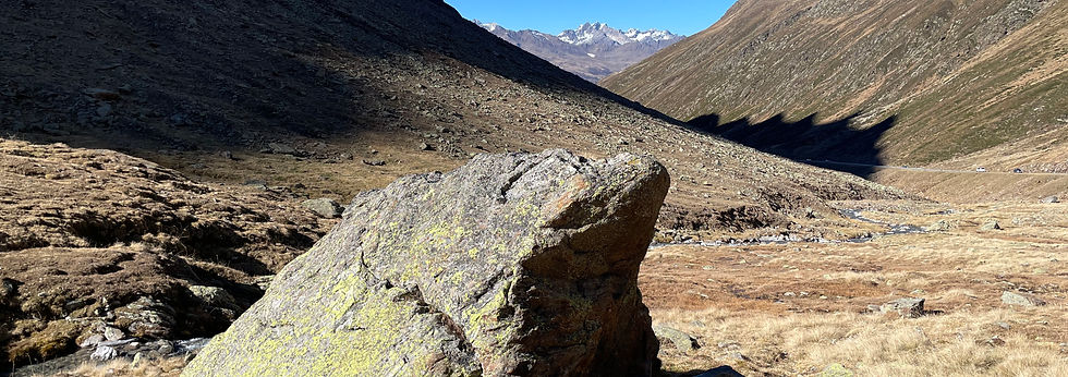 Menhir_Timmelsjoch_2.jpg