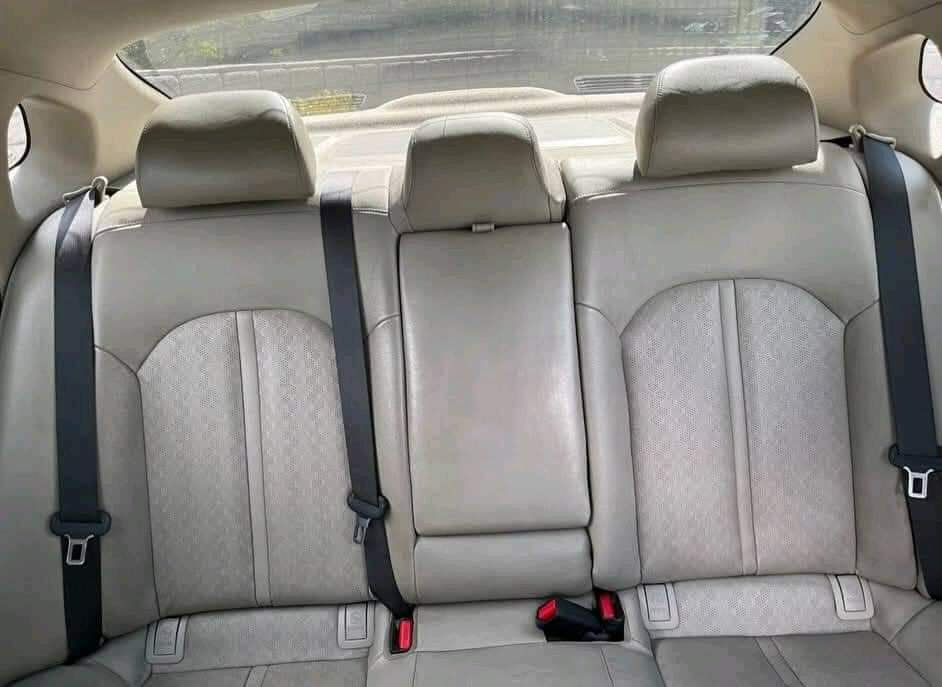 Thumbnail: 2010 KIA Optima LX  
