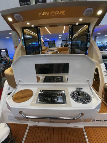 Miniatura: Triton 370 (Marina VIP) Balneário Camboriú