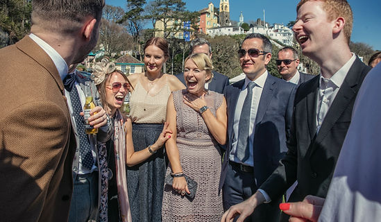 Andrew Kelly Magician - Close Up Magic - Corporate Entertainment Ideas London