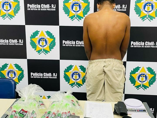 123ª DP prende homem em flagrante por tráfico e associação para o tráfico, posse de arma de fogo de uso restrito e resistência