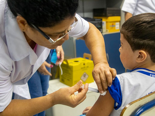 Prossegue em Macaé vacinação contra meningite nas escolas