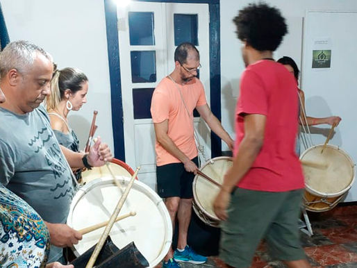 Blocos das Oficinas de Percussão da Froc abrem o Carnaval de Rio das Ostras