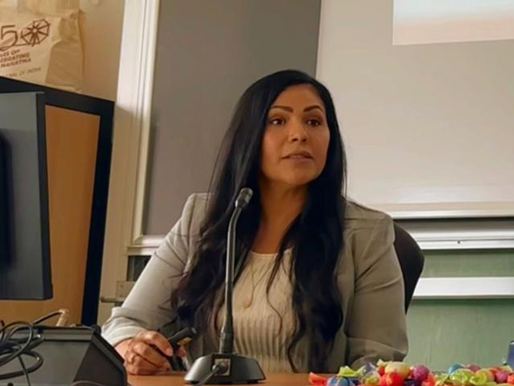 A professora e pesquisadora Bárbara Lobo lança seu décimo quarto livro.