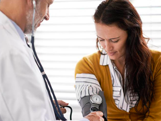 Taxas de óbito por AVC e doenças cardíacas caem entre as mulheres