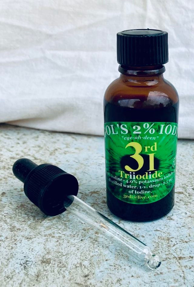 Miniature : Les solutions d'iode à 2,2 % de Lugol sont disponibles en 4 tailles