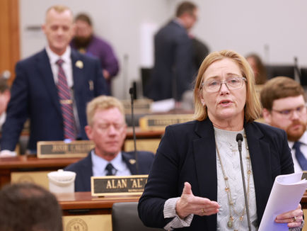 House passes railroad crossing safety measure