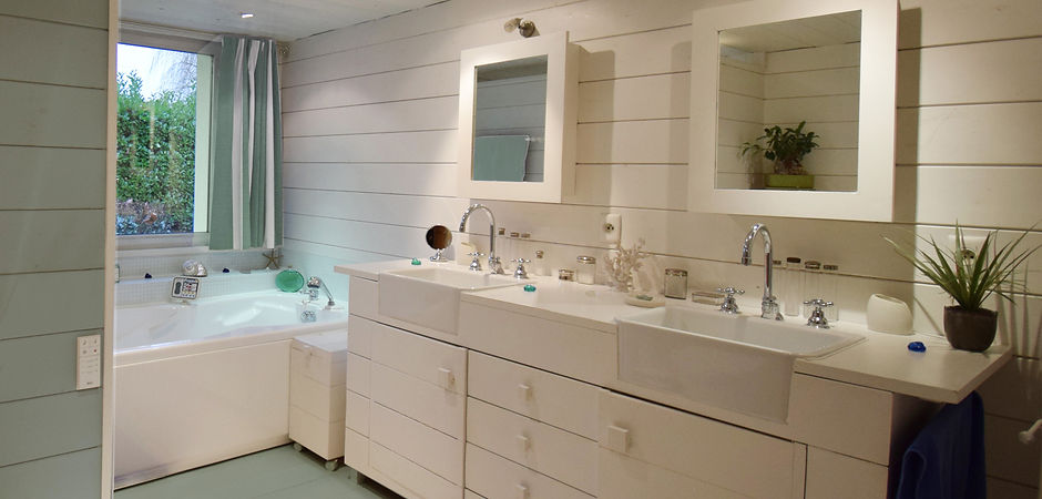 Bathroom Lompret 2022-04-18.jpg