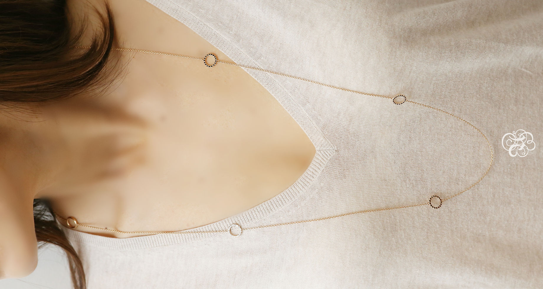 Thumbnail: Circle Black Diamond Rose Gold Necklace Five Motifs