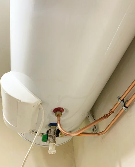 Installation de chauffe-eau électrique et rénovation de réseau cuivre apparent.