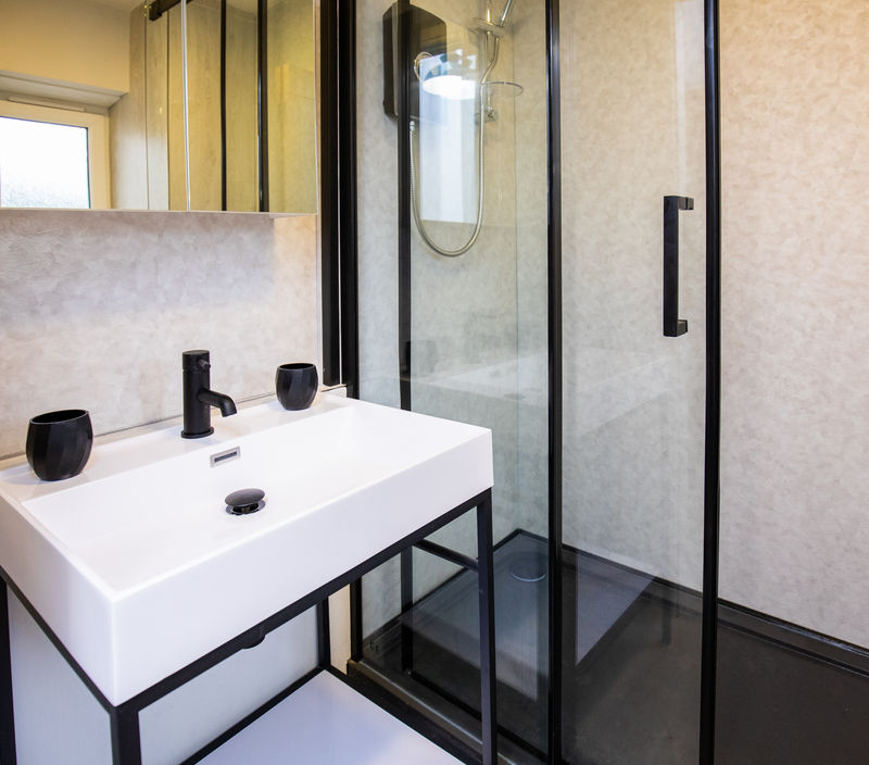 Shower Room.jpg