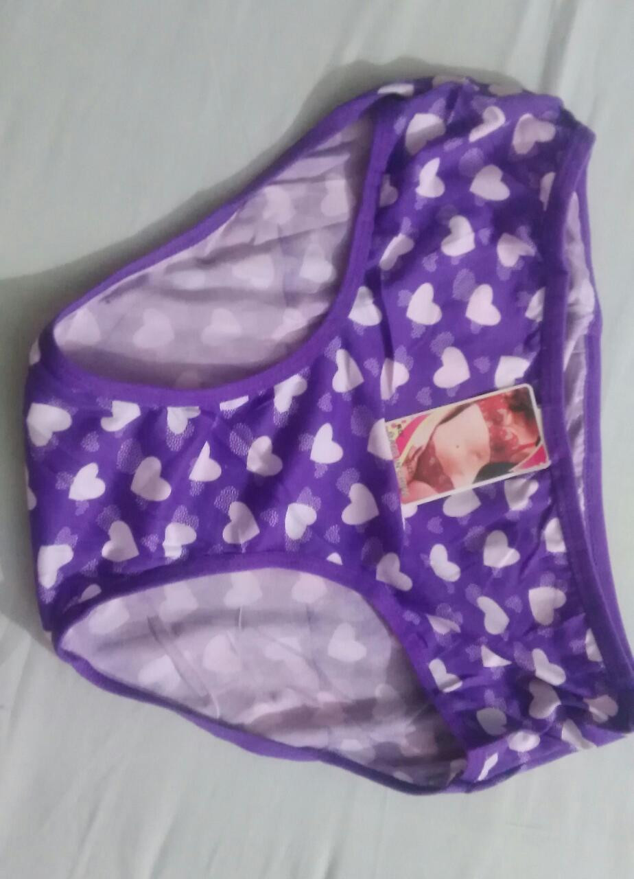 Thumbnail: Sexy Bra and Panties