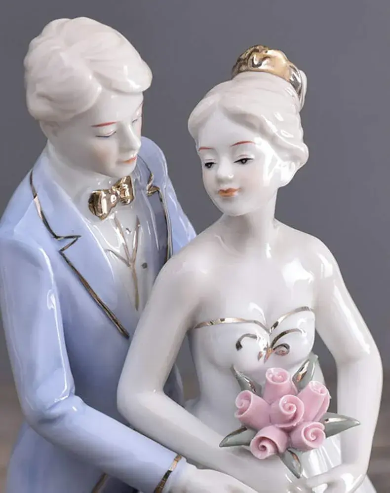 Thumbnail: couple decoration