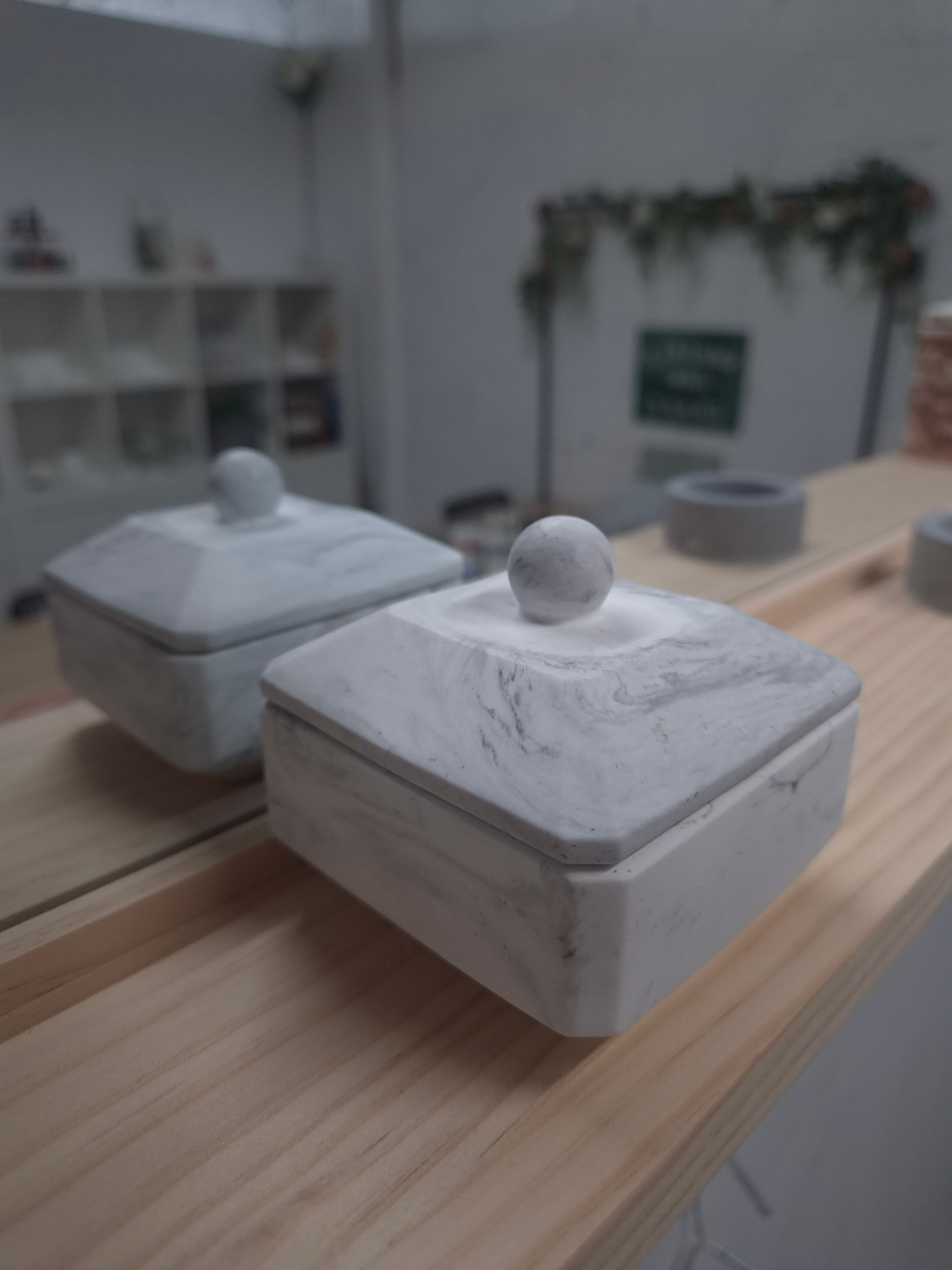 Square trinket pot