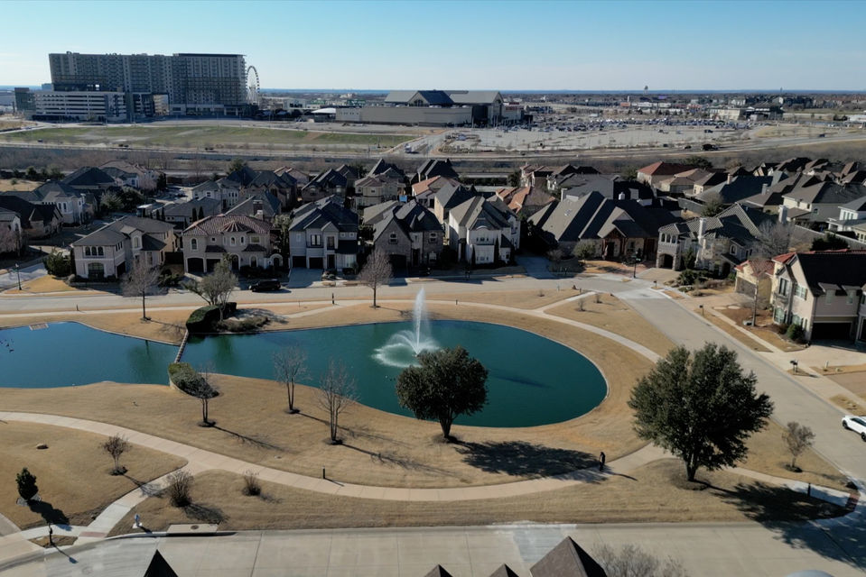 Screen Shot 2023-02-12 at 6.32_edited.png