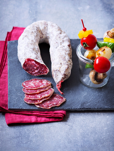Saucisse se¦Çche et sa brochette de le¦ügumes.jpg