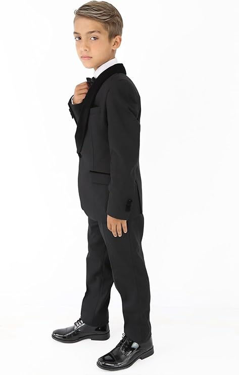 Thumbnail: Formal 3 piece suit with velvet detail
