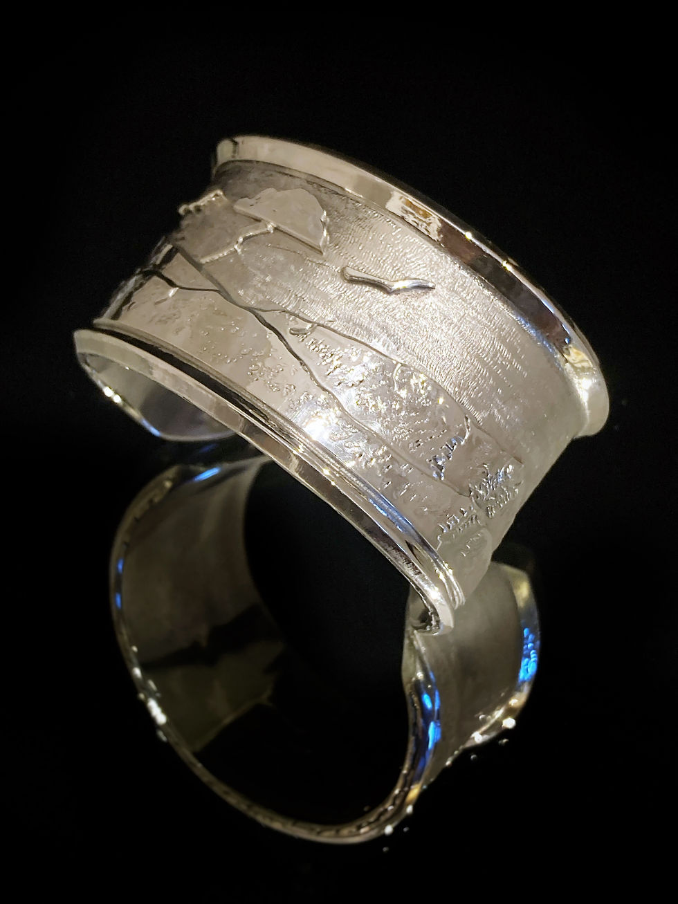 Thumbnail: ”Hide And Seek" Bracelet | by Ron Striegel