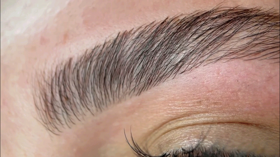 Wenkbrauwen gedaan door pretty by immi