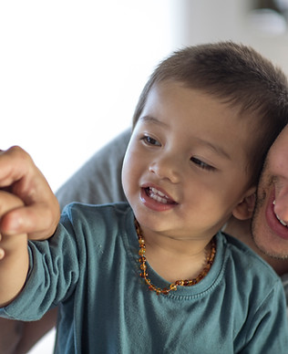 Coppia gay con il loro figlio