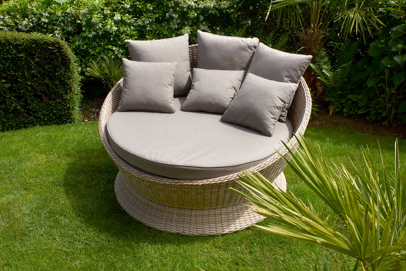 RATTAN FURNITURE | glendale-leisure