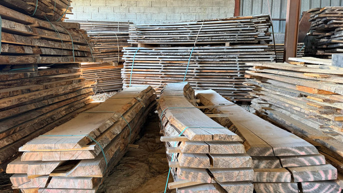 Planches de bois sec à vendre