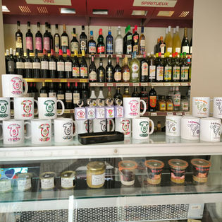 mugs et porte-clés corréziens