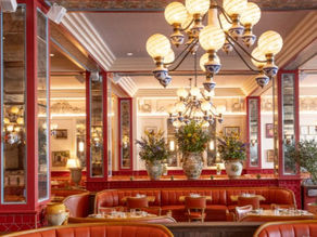 S1.E3 Bewitched - Scene 6