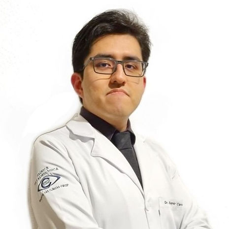 Dr Samir Cavero Crespo especialista em Glaucoma, Visão Subnormal e Neuroftalmologia.