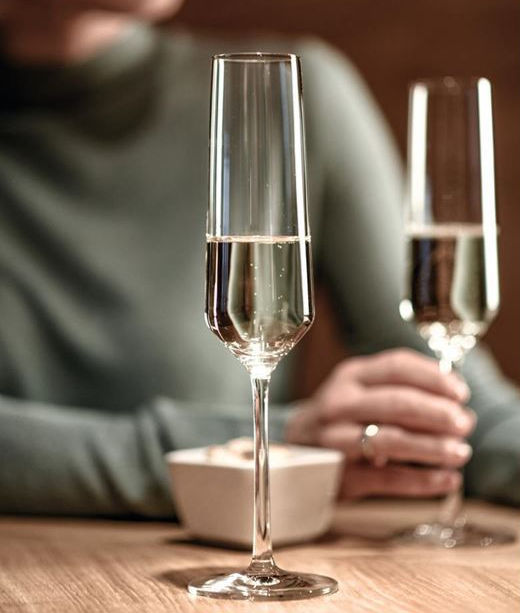 Pure Crystal Champagne Glasses – Set of 2